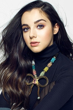 Alexa Nisenson photo