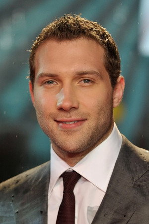 Jai Courtney photo