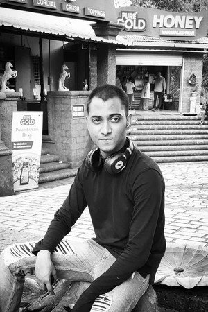 Photo of Anivesh Soni from the Latest Netflix gallery