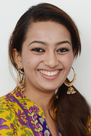 Photo of Ester Noronha from the Latest Netflix gallery
