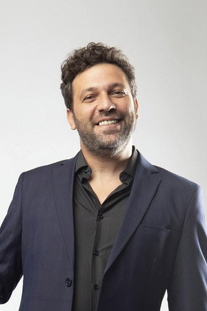 Photo of Taleh Yuzbeyov from the Latest Netflix gallery