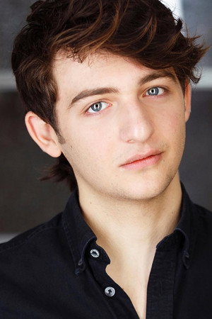 Photo of Julian Shatkin from the Latest Netflix gallery