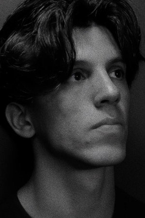Photo of Luís Hindman from the Latest Netflix gallery