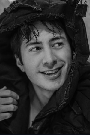 Photo of Hudson Williams from the Latest Netflix gallery