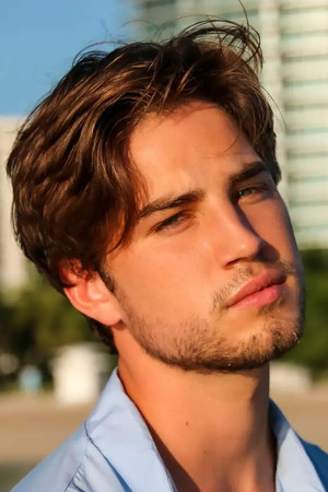 Carson Rowland photo