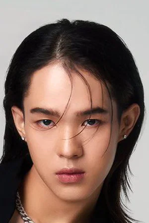 Photo of Jinnaphop Prattranasanti from the Latest Netflix gallery