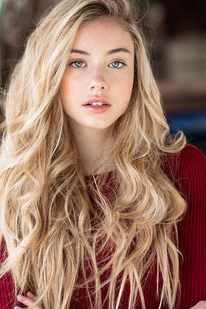 Jessica Treska photo