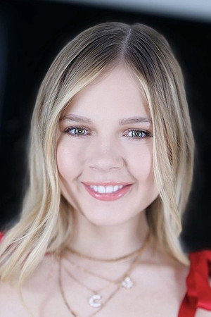 Photo of Coco Lovelock from the Latest Netflix gallery