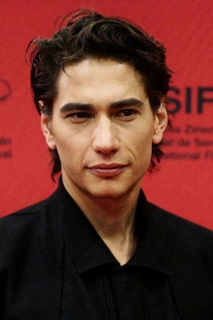 Photo of Enzo Vogrincic from the Latest Netflix gallery