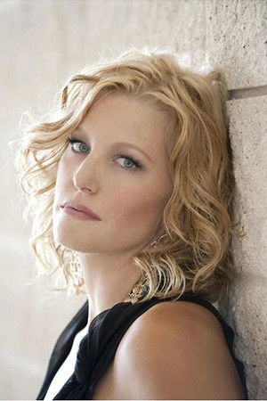 Anna Gunn photo