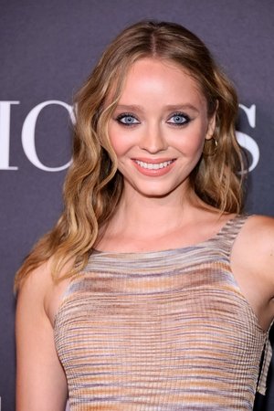 Madeleine Arthur photo