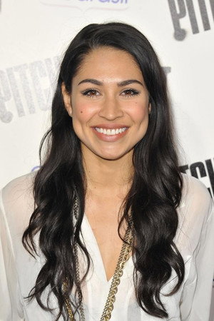 Cassie Steele photo
