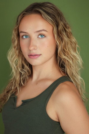 Photo of Tatum Jennings from the Latest Netflix gallery