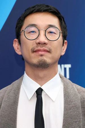 Photo of Lee Sung Jin from the Latest Netflix gallery