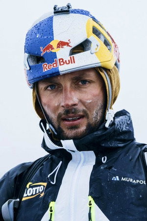 Photo of Andrzej Bargiel from the Latest Netflix gallery