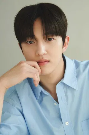 Photo of Bong Jae-hyun from the Latest Netflix gallery