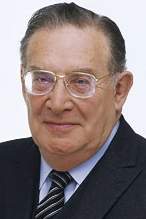 Photo of Léon Zitrone from the Latest Netflix gallery