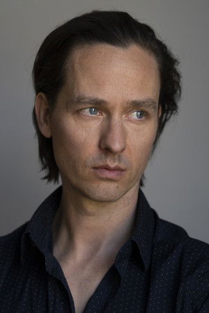 Tom Schilling photo