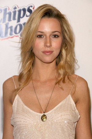 Alona Tal photo