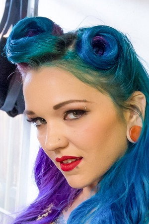 Photo of Kandy Kummings from the Latest Netflix gallery