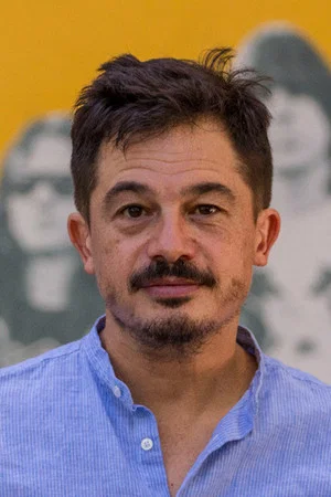 Photo of Paulo Pécora from the Latest Netflix gallery