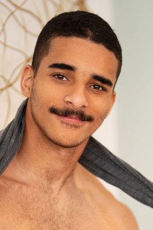Photo of Joseph Hart from the Latest Netflix gallery