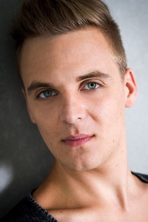 Photo of Oliver Bell from the Latest Netflix gallery