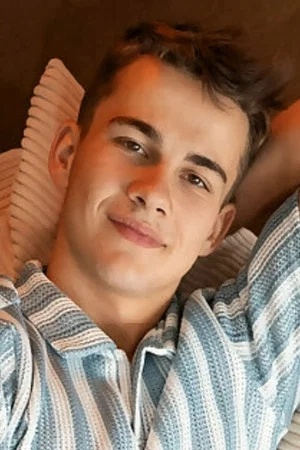 Photo of Simeon Krayev from the Latest Netflix gallery