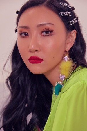 Hwasa photo