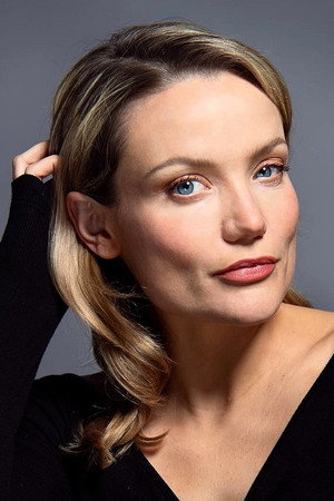 Photo of Anna Samson from the Latest Netflix gallery
