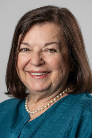 Candan Sabuncu photo