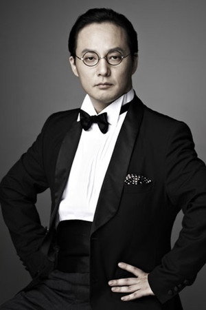 Photo of Shin Hae-chul from the Latest Netflix gallery