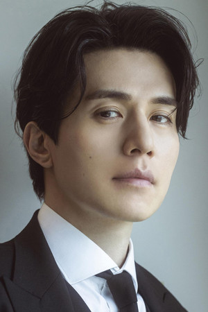 Photo of Lee Dong-wook from the Latest Netflix gallery