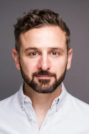 Photo of Roberto Cavazos from the Latest Netflix gallery