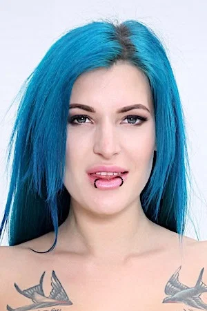 Photo of Alexxa Vice from the Latest Netflix gallery