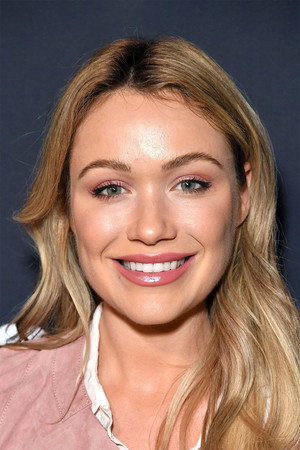 Katrina Bowden photo