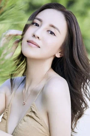 Photo of Ava Yu Kiu from the Latest Netflix gallery