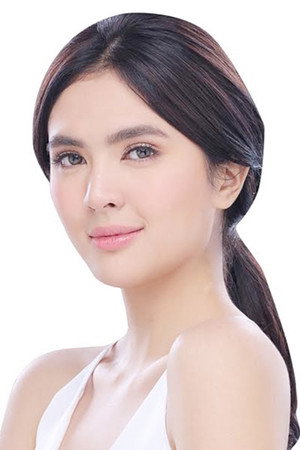 Sofia Andres photo