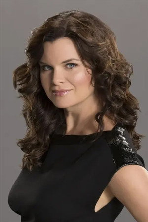 Heather Tom photo