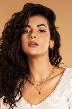 Photo of Malina Atul from the Latest Netflix gallery