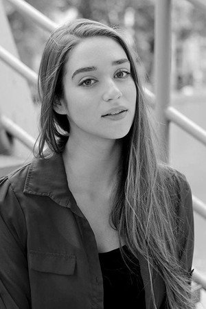 Photo of Piper Lincoln from the Latest Netflix gallery
