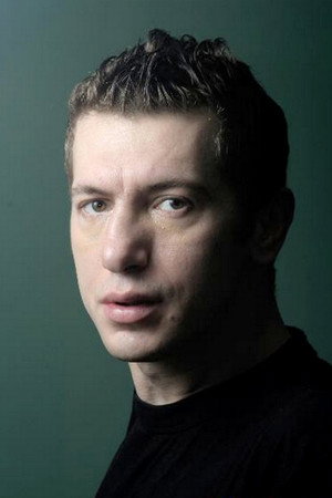 Photo of Orhan Eşkin from the Latest Netflix gallery