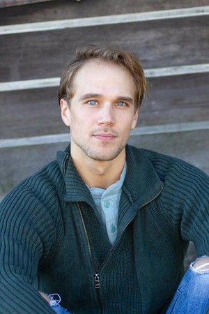 Photo of Chris Kozlowski from the Latest Netflix gallery
