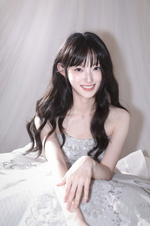 Photo of Jin Tianruyi from the Latest Netflix gallery