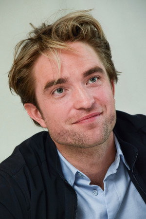 Robert Pattinson photo
