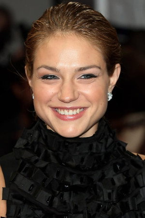 Émilie Dequenne photo