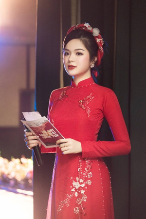Photo of Hà Đan from the Latest Netflix gallery
