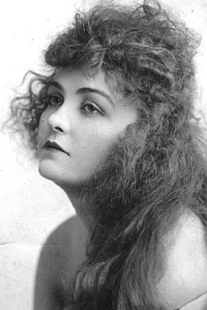 Photo of Evelyn Nelson from the Latest Netflix gallery