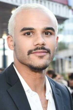 Photo of Jacob Artist from the Latest Netflix gallery