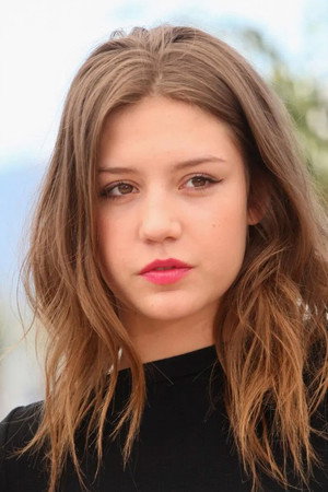 Adèle Exarchopoulos photo